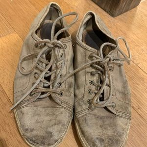 Frye distressed leather shoe
